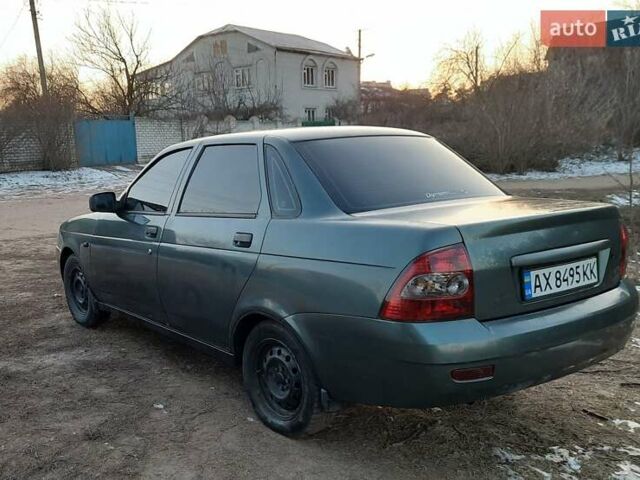 Зеленый ВАЗ 2170 Priora, объемом двигателя 1.6 л и пробегом 400 тыс. км за 2000 $, фото 4 на Automoto.ua