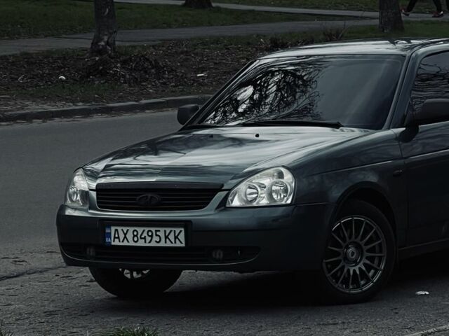 Зеленый ВАЗ 2170 Priora, объемом двигателя 1.6 л и пробегом 300 тыс. км за 2350 $, фото 1 на Automoto.ua