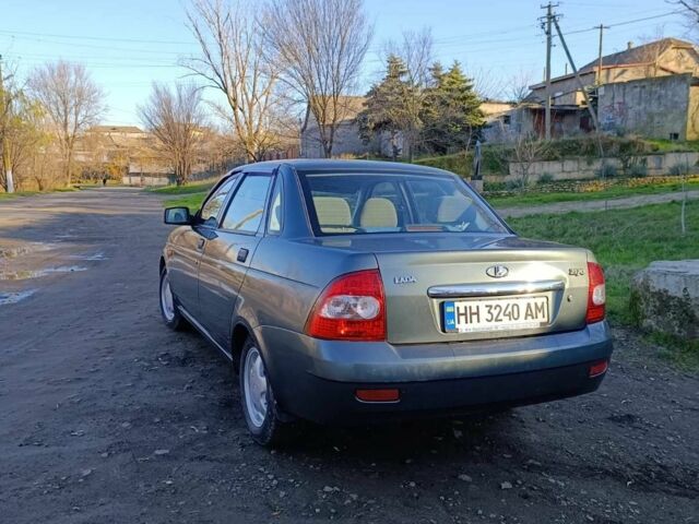 Зеленый ВАЗ 2170 Priora, объемом двигателя 1.6 л и пробегом 160 тыс. км за 2800 $, фото 4 на Automoto.ua