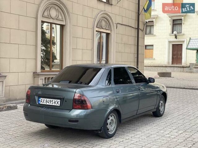 Зеленый ВАЗ 2170 Priora, объемом двигателя 1.6 л и пробегом 250 тыс. км за 1350 $, фото 4 на Automoto.ua
