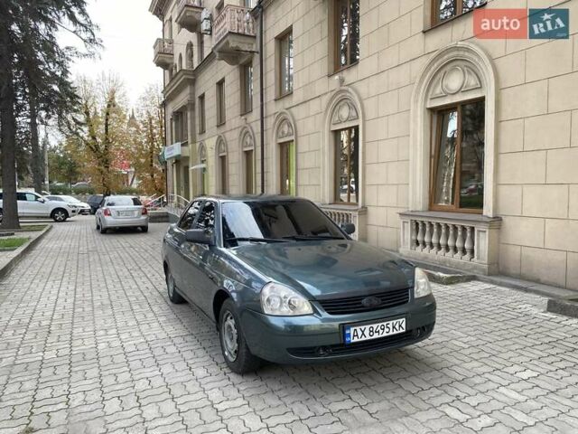 Зеленый ВАЗ 2170 Priora, объемом двигателя 1.6 л и пробегом 250 тыс. км за 1350 $, фото 5 на Automoto.ua