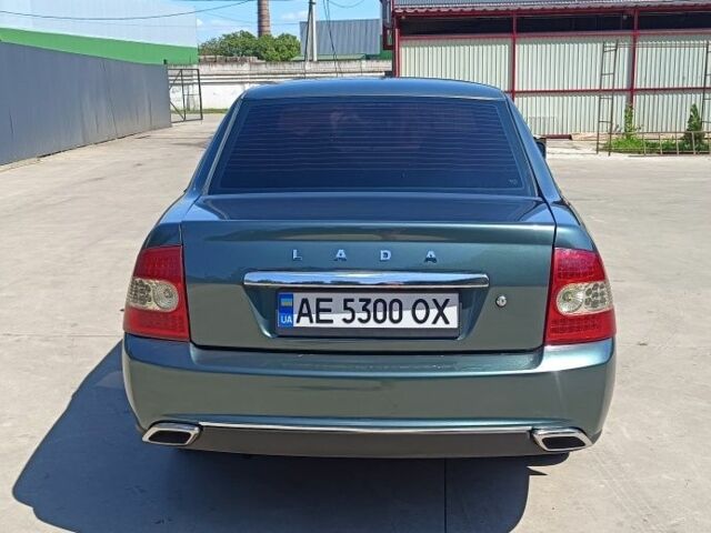 Зеленый ВАЗ 2170 Priora, объемом двигателя 1.6 л и пробегом 320 тыс. км за 3500 $, фото 3 на Automoto.ua