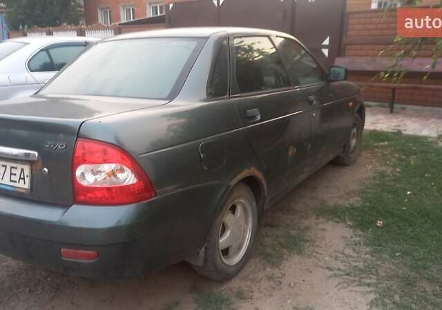 Зеленый ВАЗ 2170 Priora, объемом двигателя 1.6 л и пробегом 184 тыс. км за 1100 $, фото 5 на Automoto.ua