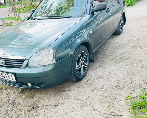 Зеленый ВАЗ 2170 Priora, объемом двигателя 1.6 л и пробегом 170 тыс. км за 2700 $, фото 3 на Automoto.ua