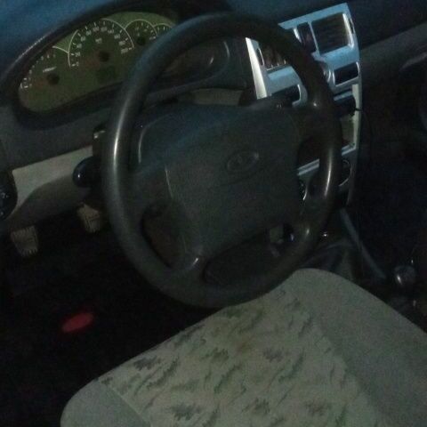 Зеленый ВАЗ 2170 Priora, объемом двигателя 1.6 л и пробегом 220 тыс. км за 1750 $, фото 5 на Automoto.ua