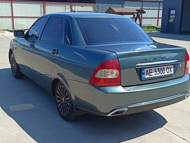 Зеленый ВАЗ 2170 Priora, объемом двигателя 1.6 л и пробегом 320 тыс. км за 3500 $, фото 4 на Automoto.ua