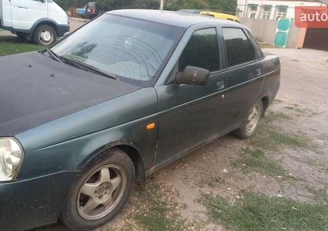Зеленый ВАЗ 2170 Priora, объемом двигателя 1.6 л и пробегом 184 тыс. км за 1100 $, фото 4 на Automoto.ua