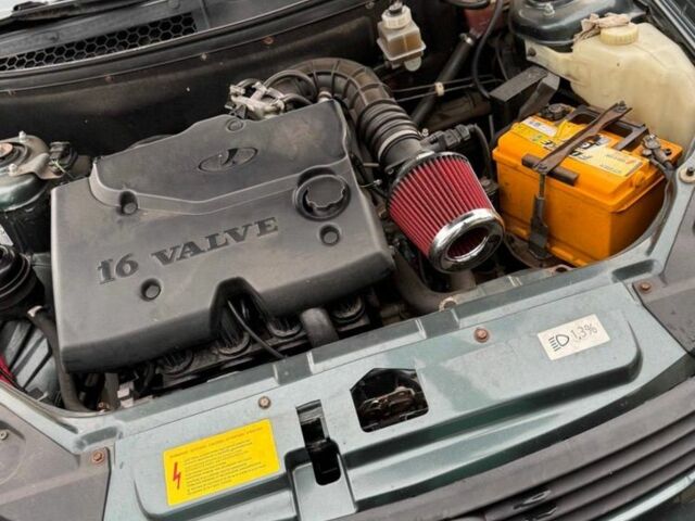 Зеленый ВАЗ 2170 Priora, объемом двигателя 1.6 л и пробегом 160 тыс. км за 3000 $, фото 7 на Automoto.ua