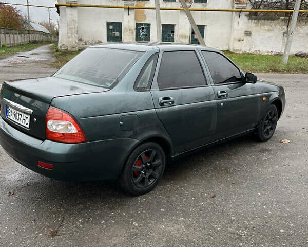 Зеленый ВАЗ 2170 Priora, объемом двигателя 1.6 л и пробегом 450 тыс. км за 2250 $, фото 4 на Automoto.ua