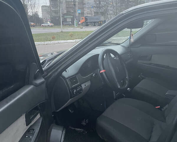 Зелений ВАЗ 2170 Priora, об'ємом двигуна 1.6 л та пробігом 306 тис. км за 2500 $, фото 9 на Automoto.ua