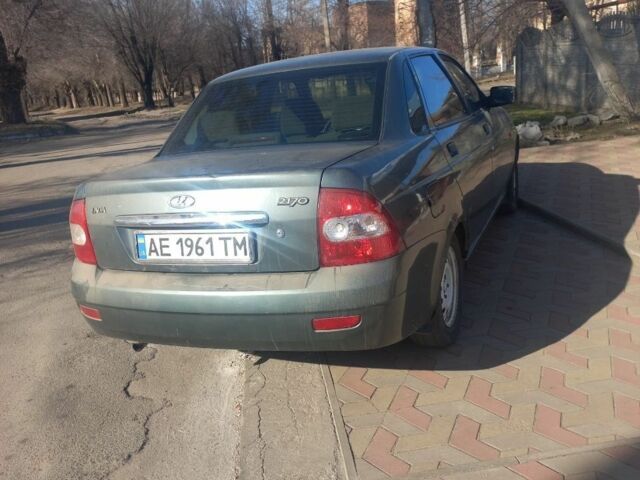 Зеленый ВАЗ 2170 Priora, объемом двигателя 1.6 л и пробегом 219 тыс. км за 2200 $, фото 4 на Automoto.ua