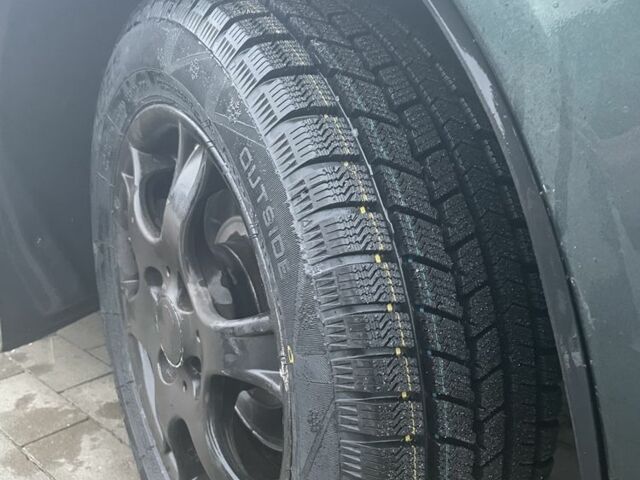 Зелений ВАЗ 2170 Priora, об'ємом двигуна 1.6 л та пробігом 307 тис. км за 2500 $, фото 4 на Automoto.ua