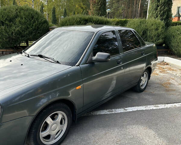 Зеленый ВАЗ 2170 Priora, объемом двигателя 1.6 л и пробегом 138 тыс. км за 3000 $, фото 1 на Automoto.ua