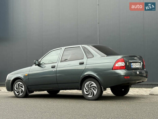 Зеленый ВАЗ 2170 Priora, объемом двигателя 1.6 л и пробегом 136 тыс. км за 2900 $, фото 6 на Automoto.ua