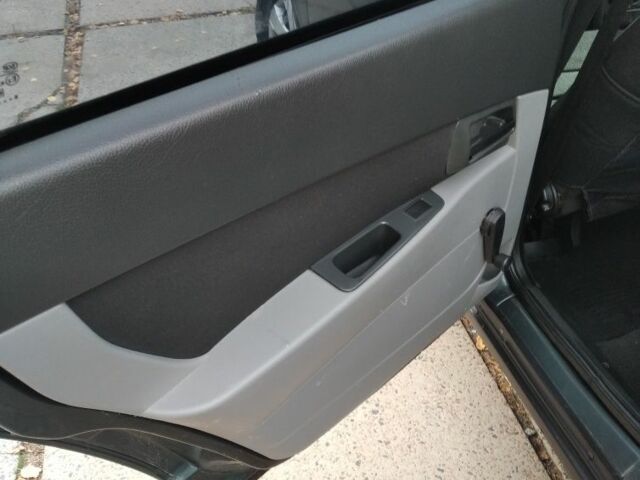 ВАЗ 2170 Priora 2008 в Конотопе на Automoto.ua Зеленый ВАЗ 2170 Priora, объемом двигателя 1.6 л и пробегом 151 тыс. км за 2850 $, фото 10 на Automoto.ua