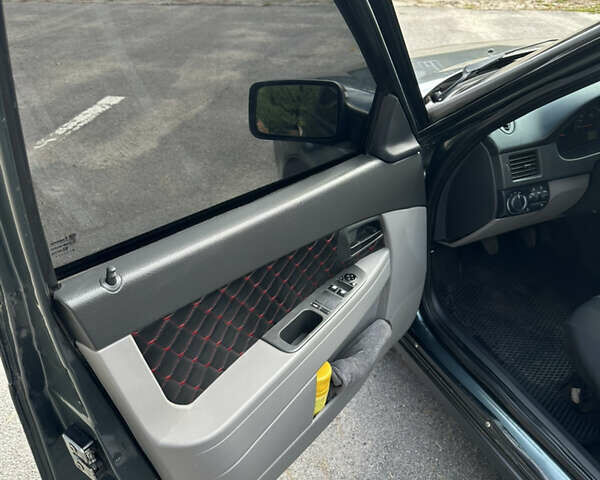 Зелений ВАЗ 2170 Priora, об'ємом двигуна 1.6 л та пробігом 142 тис. км за 2999 $, фото 8 на Automoto.ua