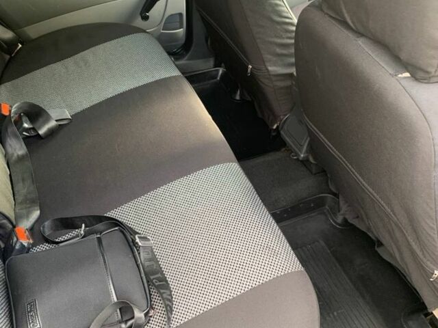 Зеленый ВАЗ 2170 Priora, объемом двигателя 1.6 л и пробегом 130 тыс. км за 2500 $, фото 7 на Automoto.ua