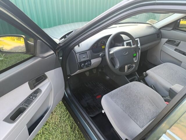 Зелений ВАЗ 2170 Priora, об'ємом двигуна 0 л та пробігом 46 тис. км за 3650 $, фото 6 на Automoto.ua