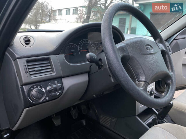 Зелений ВАЗ 2170 Priora, об'ємом двигуна 1.6 л та пробігом 190 тис. км за 2800 $, фото 28 на Automoto.ua