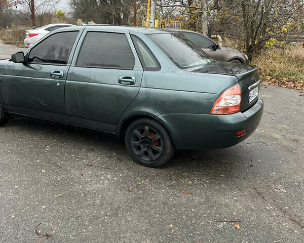 Зеленый ВАЗ 2170 Priora, объемом двигателя 1.6 л и пробегом 450 тыс. км за 2250 $, фото 2 на Automoto.ua
