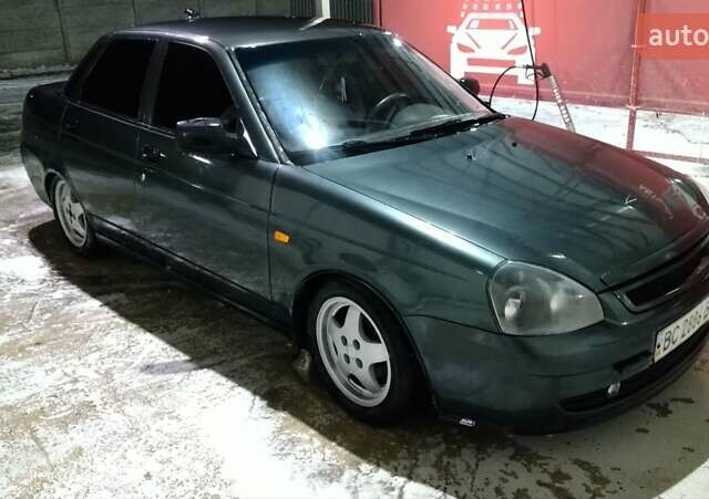 Зеленый ВАЗ 2170 Priora, объемом двигателя 1.6 л и пробегом 300 тыс. км за 2600 $, фото 6 на Automoto.ua