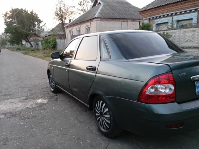 Зелений ВАЗ 2170 Priora, об'ємом двигуна 1.6 л та пробігом 1 тис. км за 1750 $, фото 4 на Automoto.ua