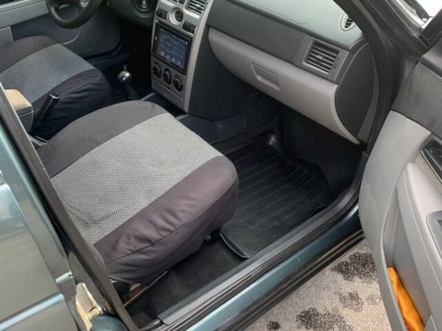 Зеленый ВАЗ 2170 Priora, объемом двигателя 1.6 л и пробегом 130 тыс. км за 2500 $, фото 3 на Automoto.ua