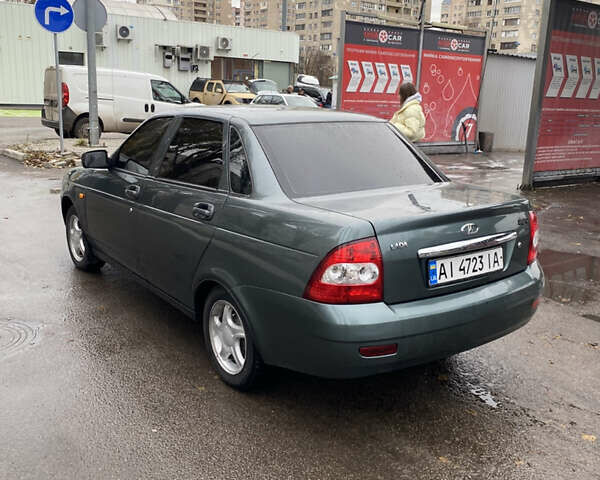 Зеленый ВАЗ 2170 Priora, объемом двигателя 1.6 л и пробегом 220 тыс. км за 2300 $, фото 5 на Automoto.ua