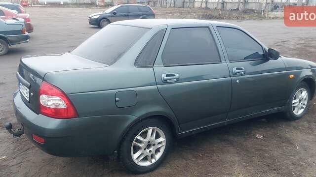 Зеленый ВАЗ 2170 Priora, объемом двигателя 1.6 л и пробегом 233 тыс. км за 3000 $, фото 5 на Automoto.ua