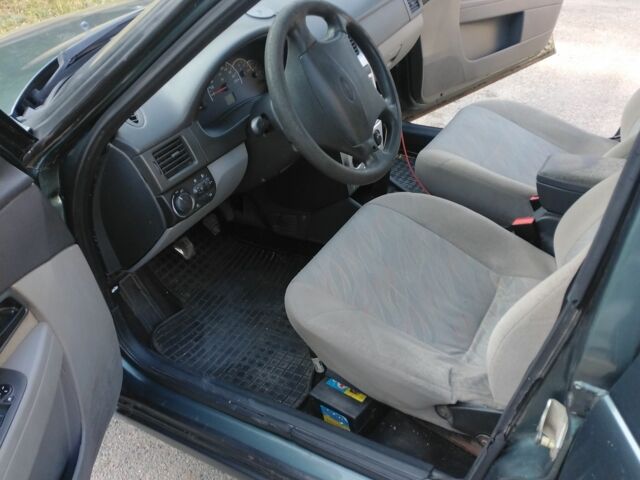 Зелений ВАЗ 2170 Priora, об'ємом двигуна 1.6 л та пробігом 241 тис. км за 1900 $, фото 7 на Automoto.ua