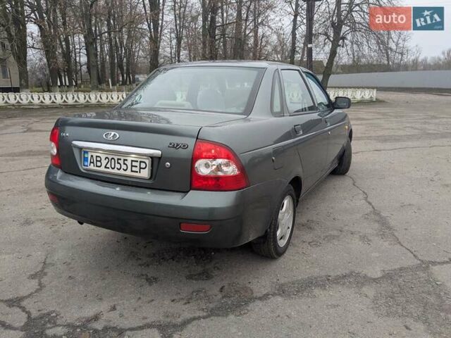 Зеленый ВАЗ 2170 Priora, объемом двигателя 1.6 л и пробегом 86 тыс. км за 2800 $, фото 3 на Automoto.ua