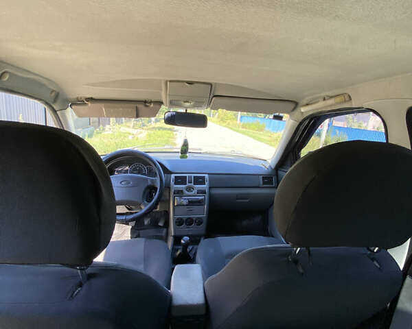 Зелений ВАЗ 2170 Priora, об'ємом двигуна 1.6 л та пробігом 240 тис. км за 2800 $, фото 12 на Automoto.ua
