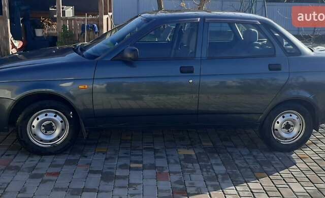 Зеленый ВАЗ 2170 Priora, объемом двигателя 1.6 л и пробегом 190 тыс. км за 2500 $, фото 4 на Automoto.ua