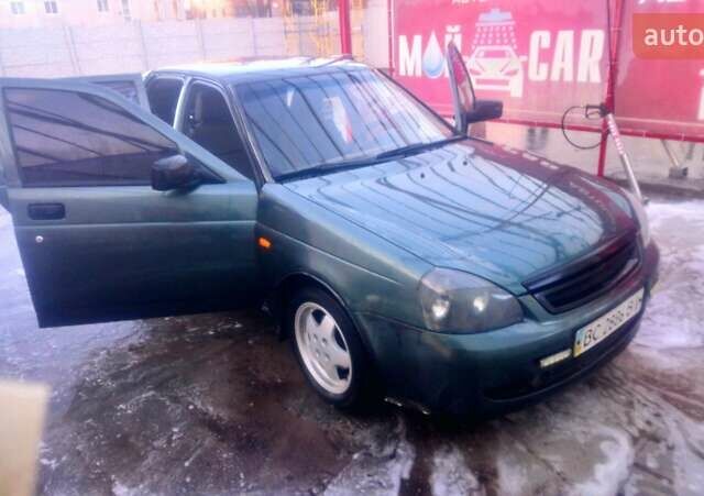 Зеленый ВАЗ 2170 Priora, объемом двигателя 1.6 л и пробегом 300 тыс. км за 2600 $, фото 7 на Automoto.ua