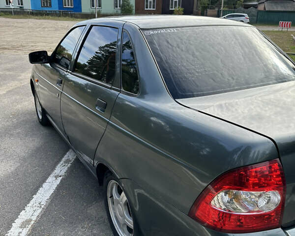 Зеленый ВАЗ 2170 Priora, объемом двигателя 1.6 л и пробегом 138 тыс. км за 3000 $, фото 3 на Automoto.ua