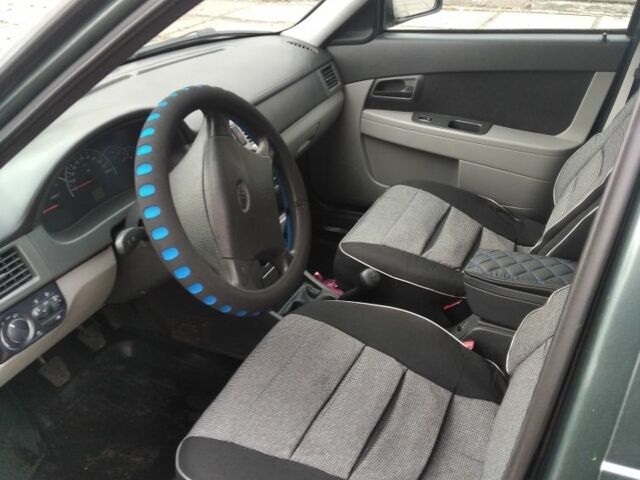 ВАЗ 2170 Priora 2008 в Конотопе на Automoto.ua Зеленый ВАЗ 2170 Priora, объемом двигателя 1.6 л и пробегом 151 тыс. км за 2850 $, фото 5 на Automoto.ua