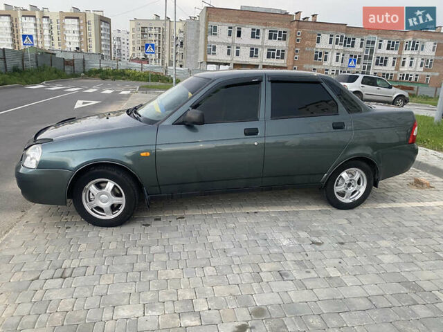 Зеленый ВАЗ 2170 Priora, объемом двигателя 1.6 л и пробегом 119 тыс. км за 2550 $, фото 4 на Automoto.ua