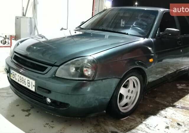Зеленый ВАЗ 2170 Priora, объемом двигателя 1.6 л и пробегом 300 тыс. км за 2600 $, фото 5 на Automoto.ua