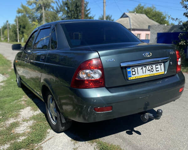 Зелений ВАЗ 2170 Priora, об'ємом двигуна 1.6 л та пробігом 240 тис. км за 2800 $, фото 2 на Automoto.ua