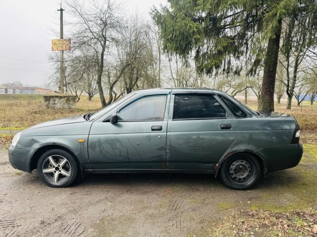 Зелений ВАЗ 2170 Priora, об'ємом двигуна 1.6 л та пробігом 240 тис. км за 1700 $, фото 1 на Automoto.ua