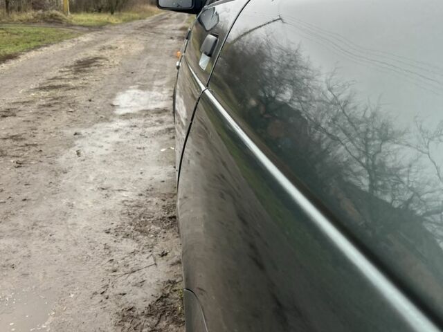 Зелений ВАЗ 2170 Priora, об'ємом двигуна 1.6 л та пробігом 235 тис. км за 2500 $, фото 3 на Automoto.ua