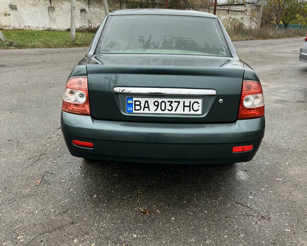 Зеленый ВАЗ 2170 Priora, объемом двигателя 1.6 л и пробегом 450 тыс. км за 2250 $, фото 3 на Automoto.ua