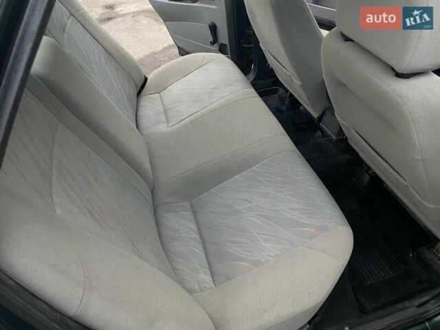 Зелений ВАЗ 2170 Priora, об'ємом двигуна 1.6 л та пробігом 190 тис. км за 3000 $, фото 30 на Automoto.ua