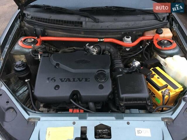 Зелений ВАЗ 2170 Priora, об'ємом двигуна 1.6 л та пробігом 203 тис. км за 3000 $, фото 6 на Automoto.ua