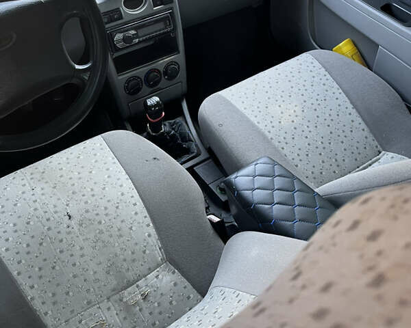 Зеленый ВАЗ 2170 Priora, объемом двигателя 1.6 л и пробегом 180 тыс. км за 2000 $, фото 5 на Automoto.ua