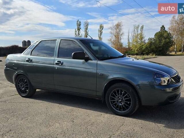 ВАЗ 2170 Priora 2011 в Николаеве на Automoto.ua Зеленый ВАЗ 2170 Priora, объемом двигателя 1.6 л и пробегом 102 тыс. км за 3900 $, фото 6 на Automoto.ua