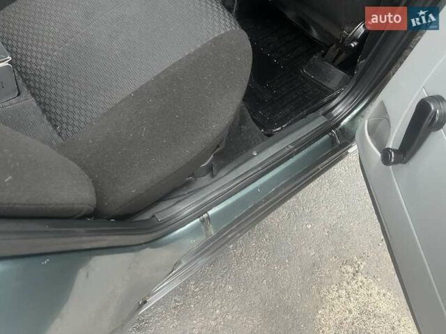 Зелений ВАЗ 2170 Priora, об'ємом двигуна 1.6 л та пробігом 137 тис. км за 3550 $, фото 15 на Automoto.ua