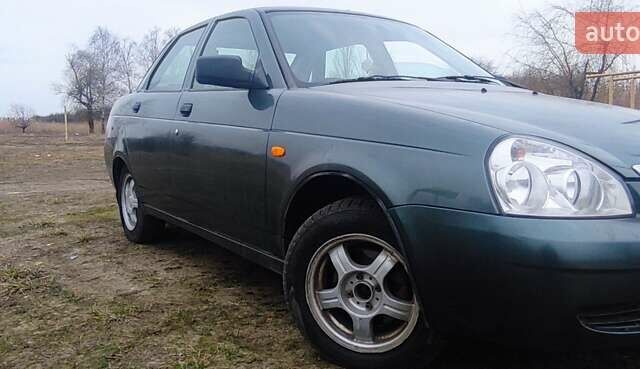 Зелений ВАЗ 2170 Priora, об'ємом двигуна 1.6 л та пробігом 268 тис. км за 3650 $, фото 4 на Automoto.ua