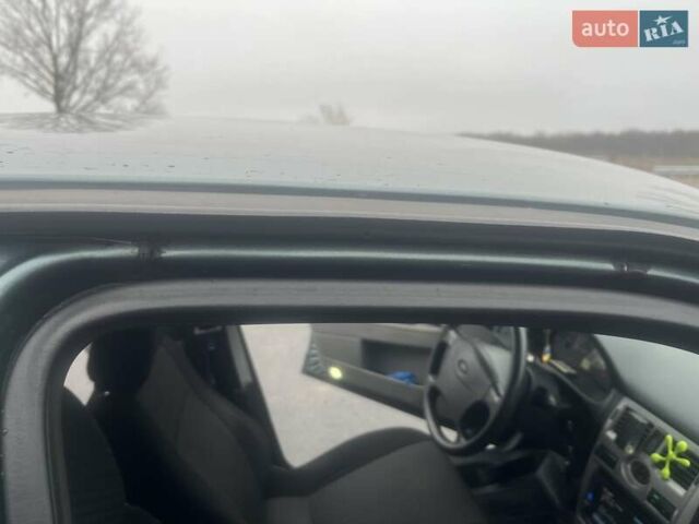 Зелений ВАЗ 2170 Priora, об'ємом двигуна 1.6 л та пробігом 137 тис. км за 3550 $, фото 2 на Automoto.ua