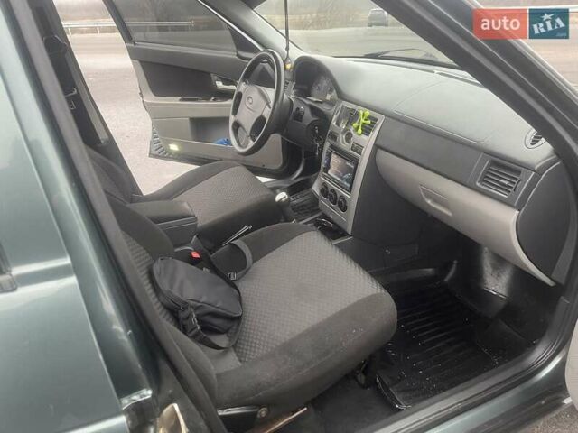 Зелений ВАЗ 2170 Priora, об'ємом двигуна 1.6 л та пробігом 137 тис. км за 3550 $, фото 17 на Automoto.ua